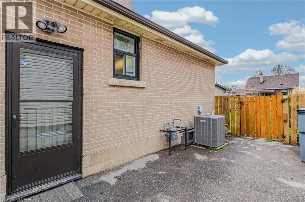 91 NINTH Avenue, Brantford, Ontario, N3S1E6 — Photo 5