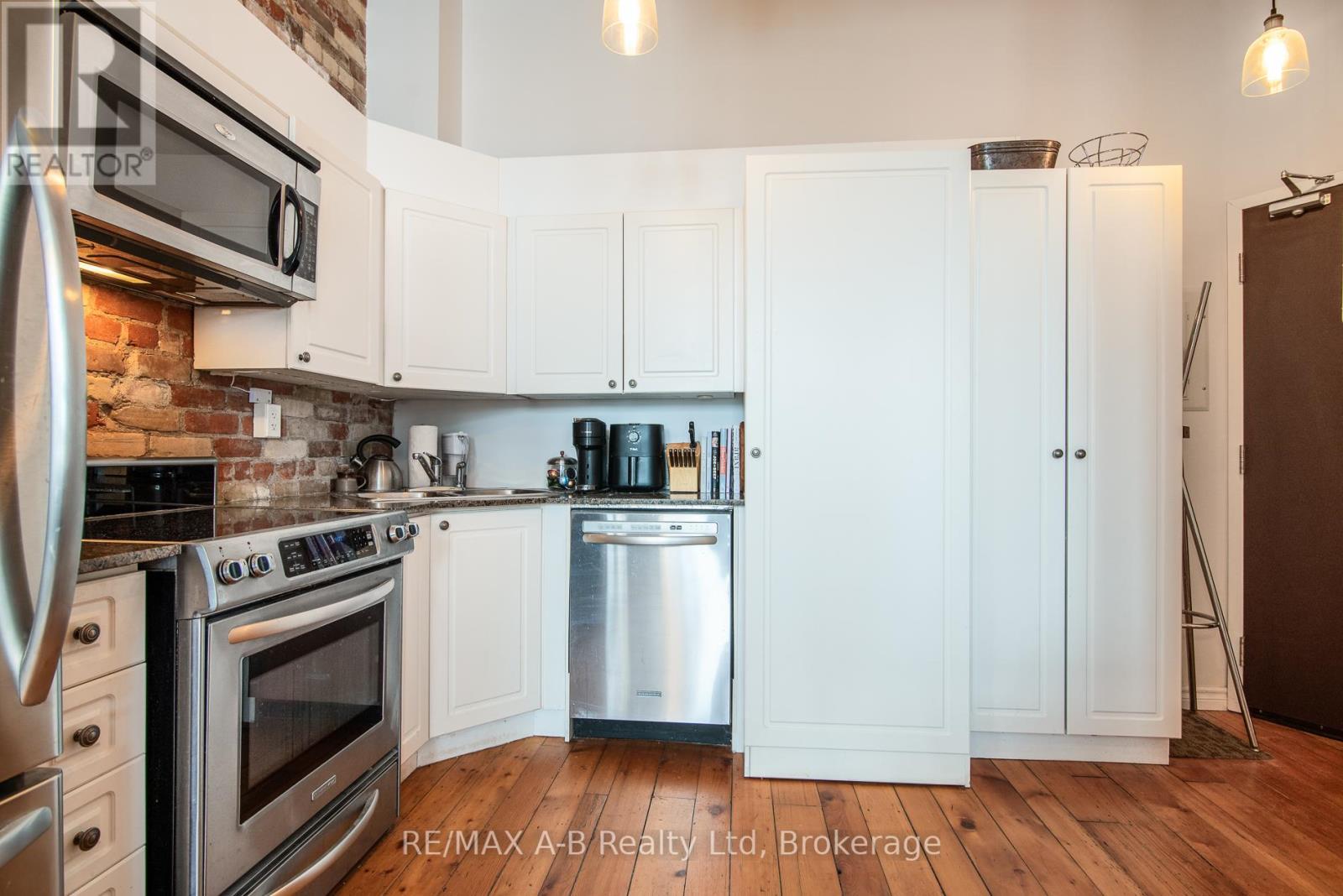 #201 - 66 WELLINGTON STREET, Stratford, Ontario, N5A2L2 — Photo 4