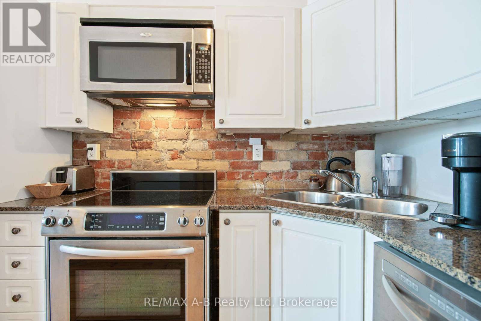 #201 - 66 WELLINGTON STREET, Stratford, Ontario, N5A2L2 — Photo 6