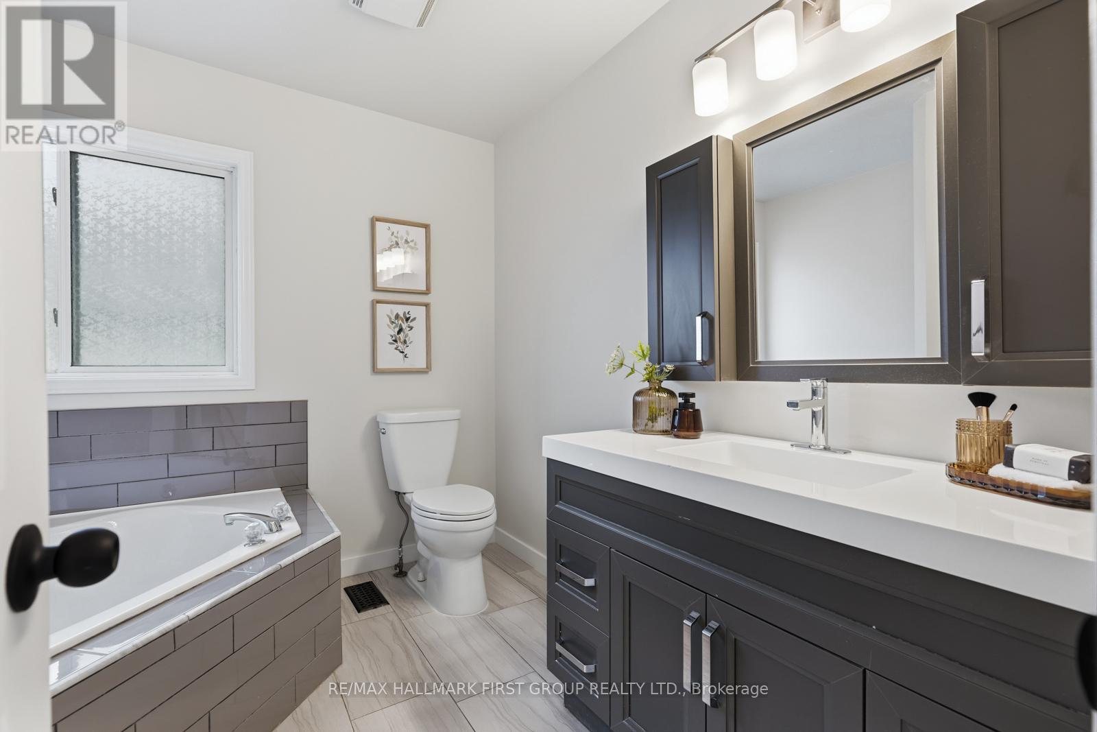 1143 TIMBERLAND CRESCENT, Oshawa (Pinecrest), Ontario, L1K2K8 — Photo 13