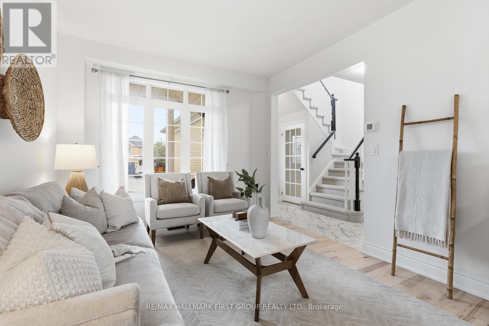 1143 TIMBERLAND CRESCENT, Oshawa (Pinecrest), Ontario, L1K2K8 — Photo 4