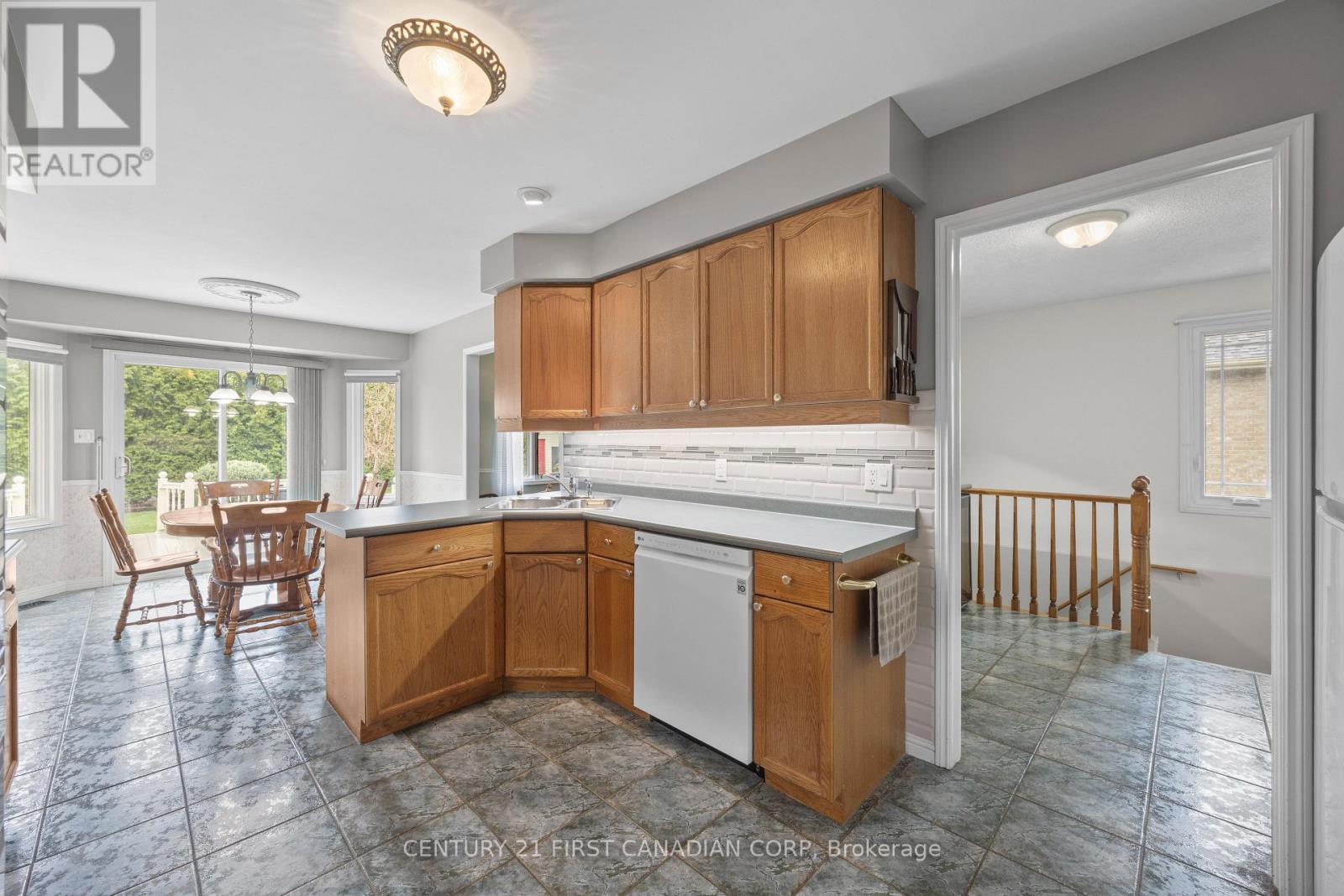 7069 DIANE CRESCENT, London South (South V), Ontario, N6P1G2 — Photo 13