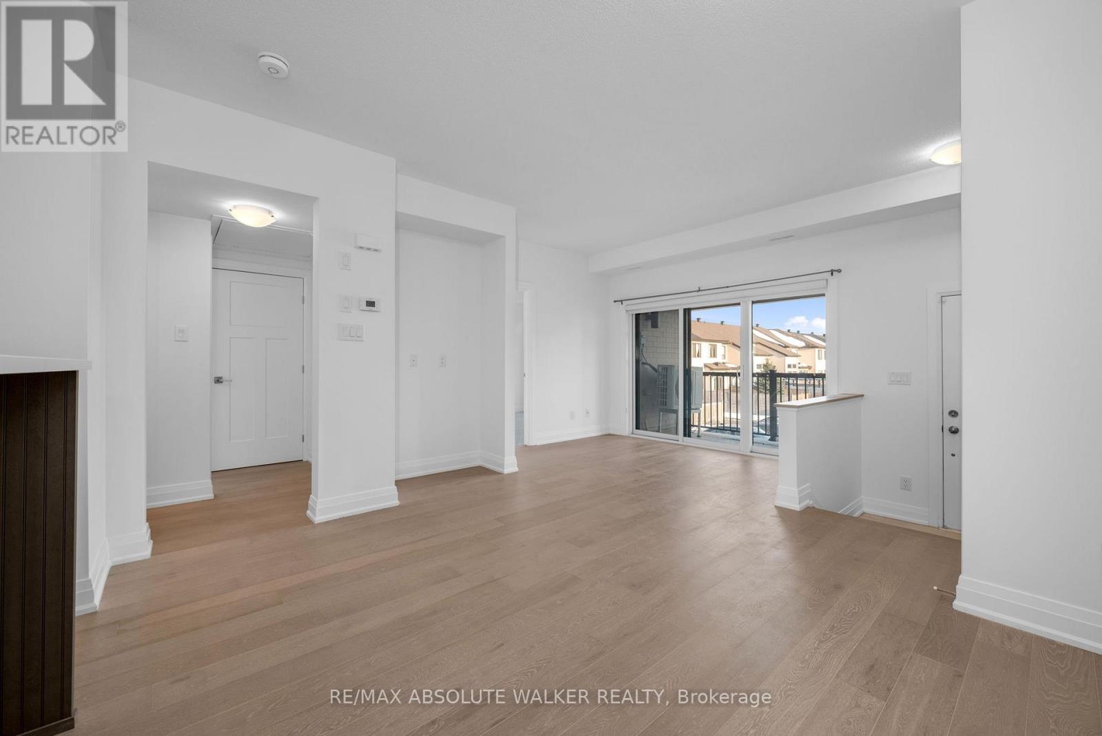 E - 10 JAGUAR PRIVATE, Ottawa, Ontario, K2V0J3 — Photo 5