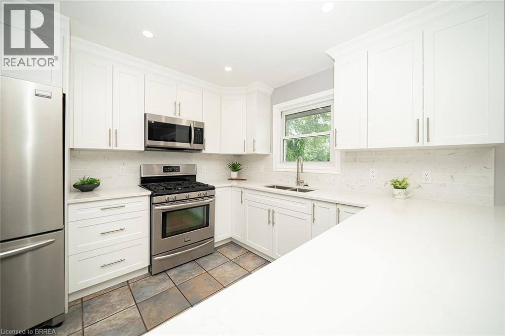 445 POWERLINE Road, Brantford, Ontario, N3T5L8 — Photo 9