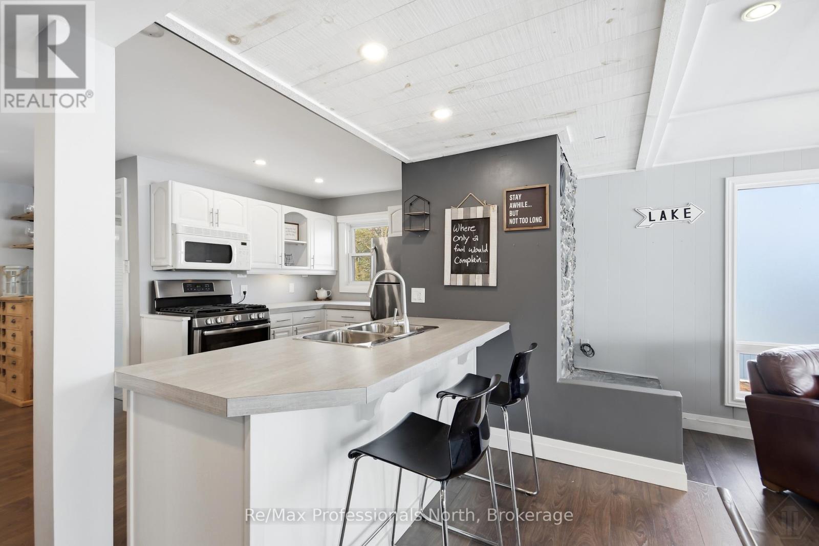 2 - 550 SIXTH STREET, Gravenhurst (Muskoka (S)), Ontario, P1P1M2 — Photo 11