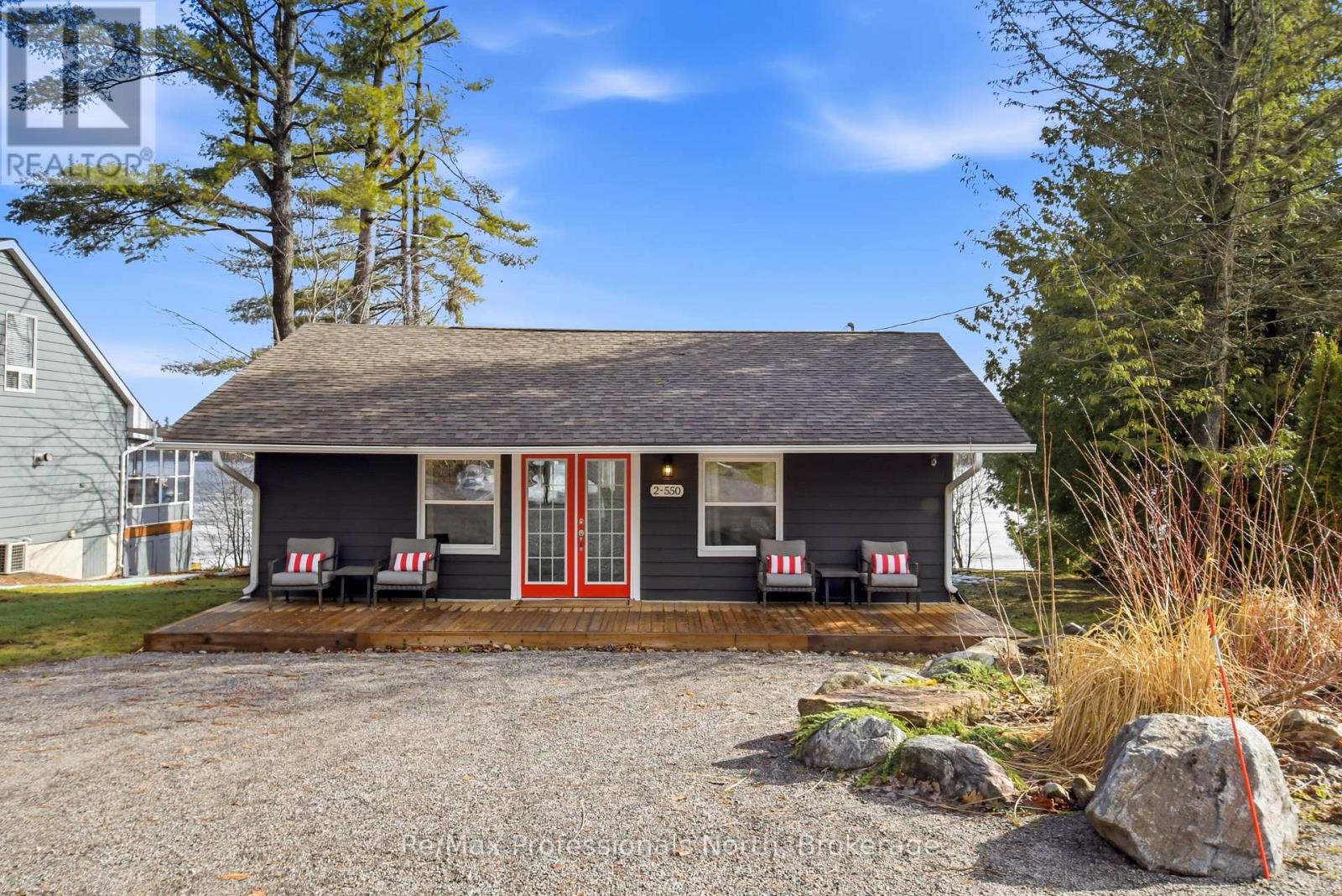 2 - 550 SIXTH STREET, Gravenhurst (Muskoka (S)), Ontario, P1P1M2 — Photo 3