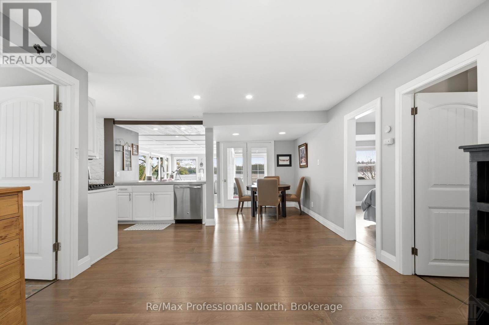 2 - 550 SIXTH STREET, Gravenhurst (Muskoka (S)), Ontario, P1P1M2 — Photo 5