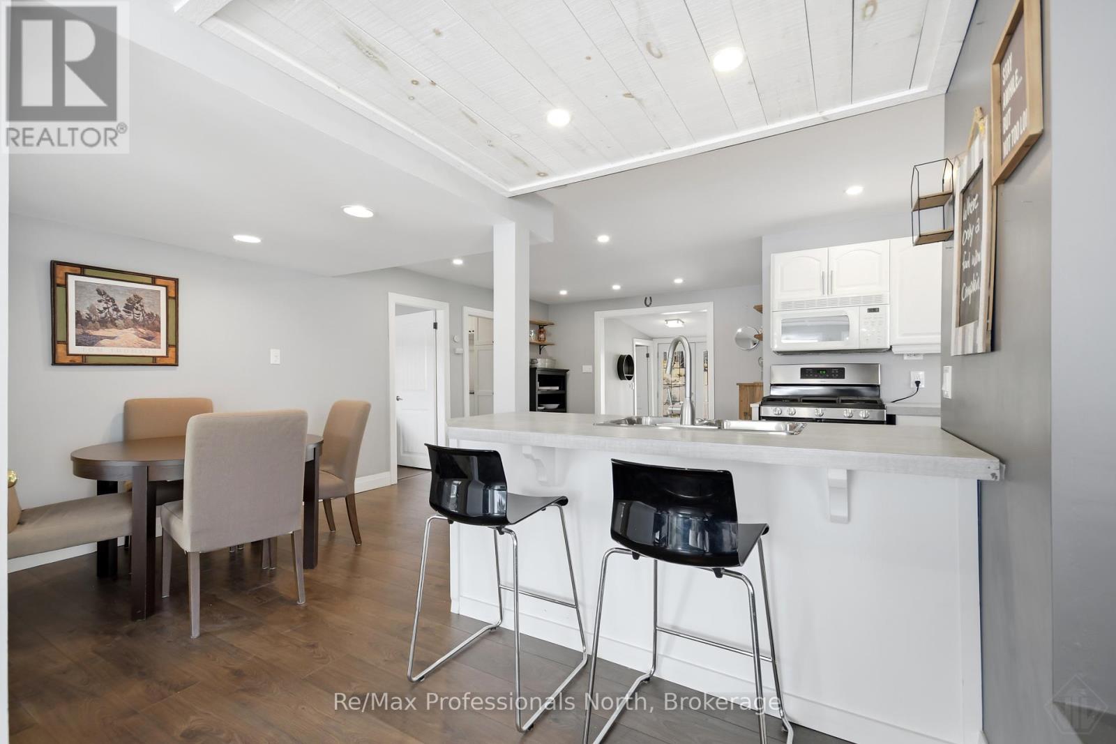 2 - 550 SIXTH STREET, Gravenhurst (Muskoka (S)), Ontario, P1P1M2 — Photo 8