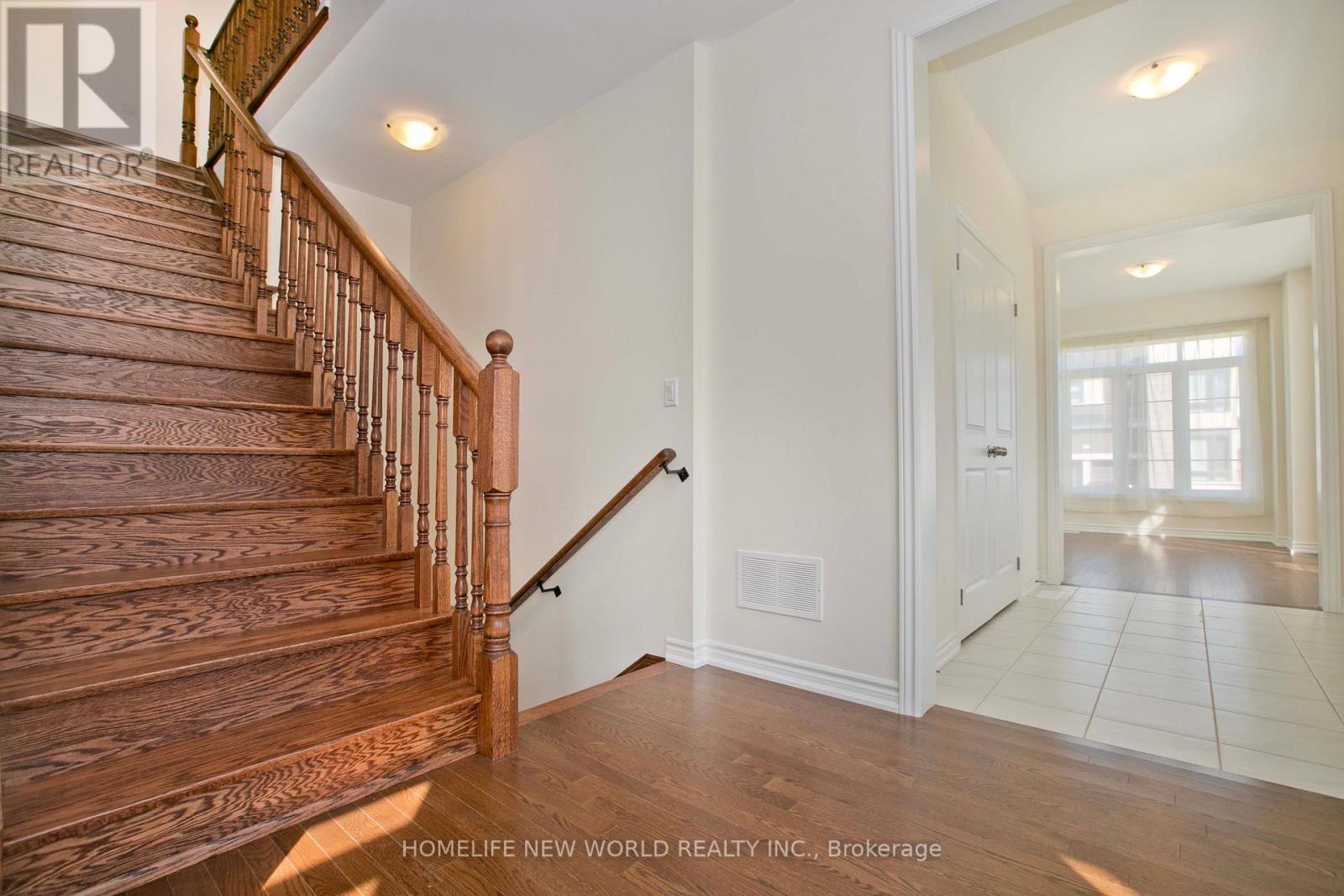 1864 IRISH MOSS SQUARE, Pickering, Ontario, L1Y0B4 — Photo 12