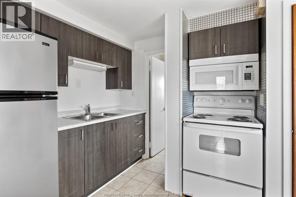 1361 ALBERT, Windsor, Ontario, N8Y3R1 — Photo 6