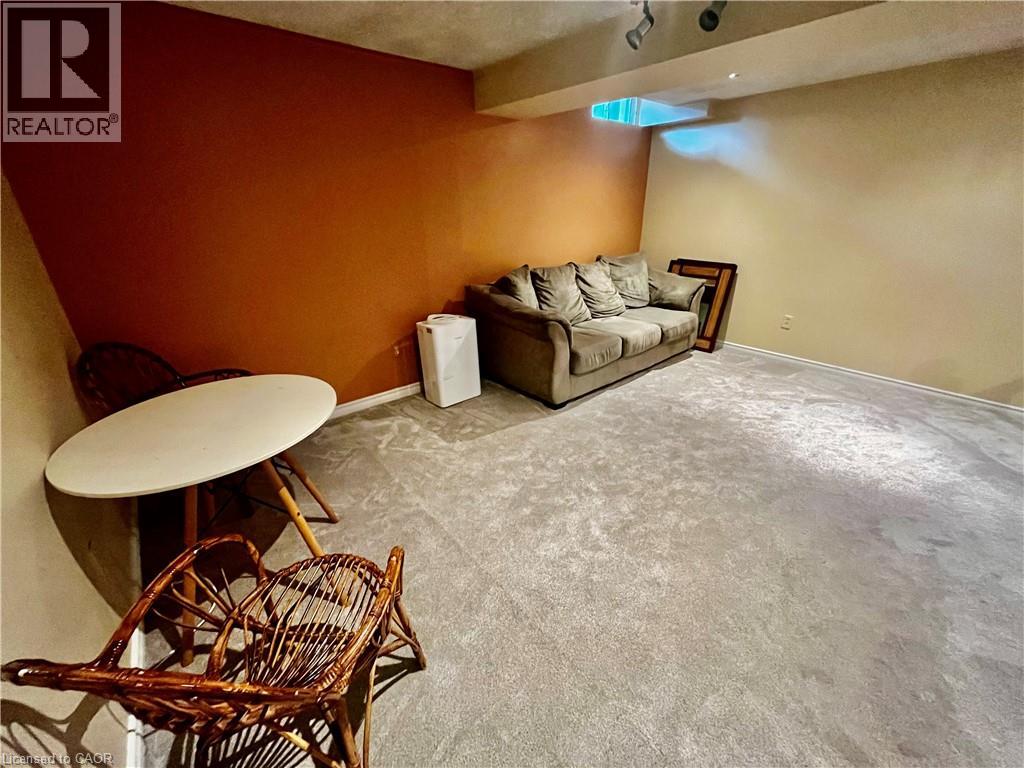 58 ENFIELD Crescent, Brantford, Ontario, N3P1B2 — Photo 16