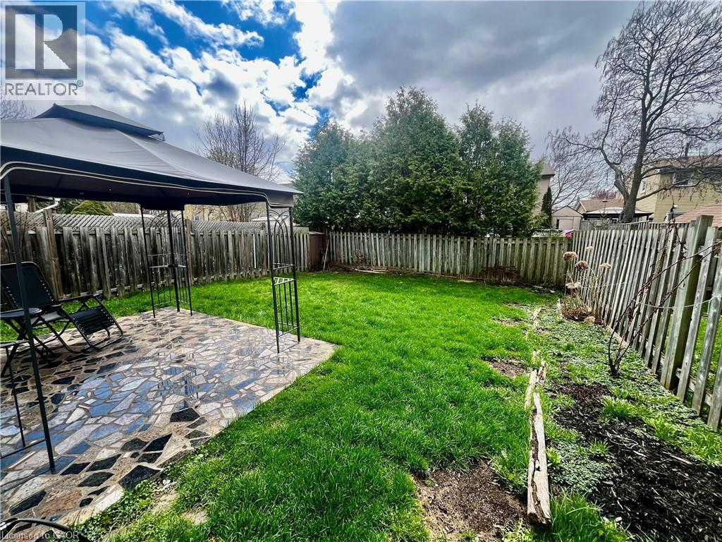 58 ENFIELD Crescent, Brantford, Ontario, N3P1B2 — Photo 19