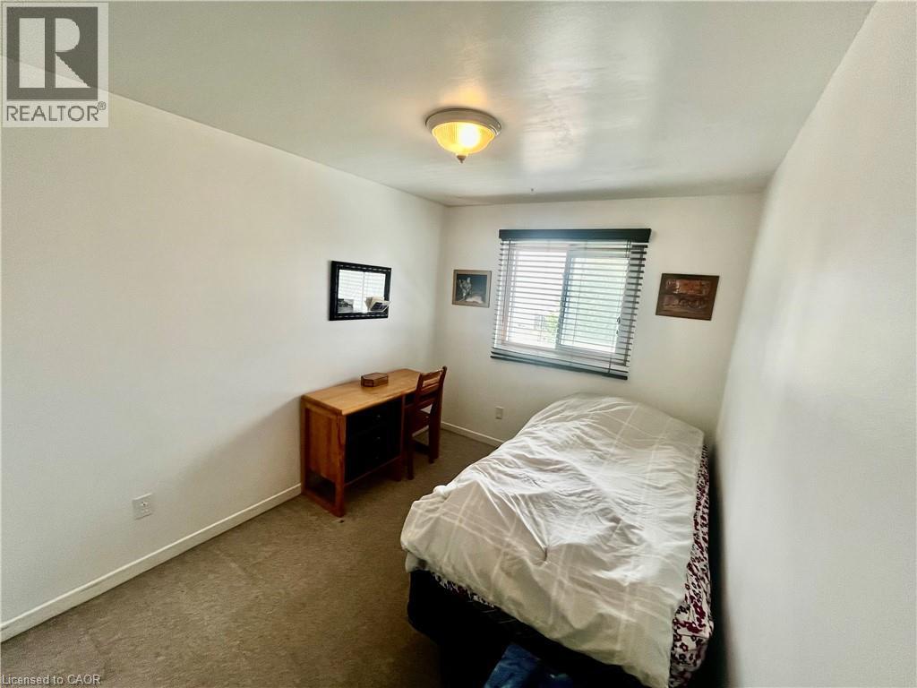 58 ENFIELD Crescent, Brantford, Ontario, N3P1B2 — Photo 9