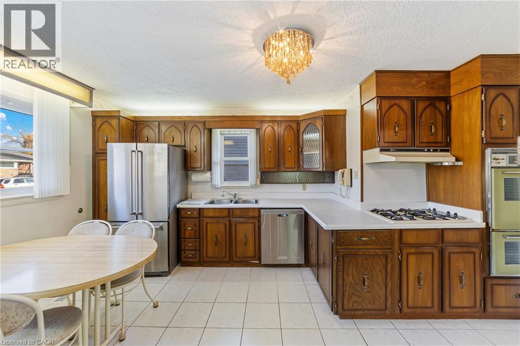 20 BURWELL Avenue, Stoney Creek, Ontario, L8G3L7 — Photo 11