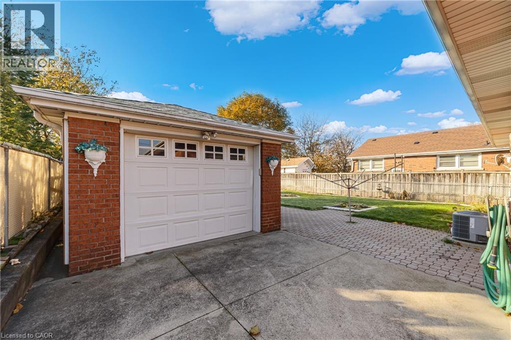 20 BURWELL Avenue, Stoney Creek, Ontario, L8G3L7 — Photo 27