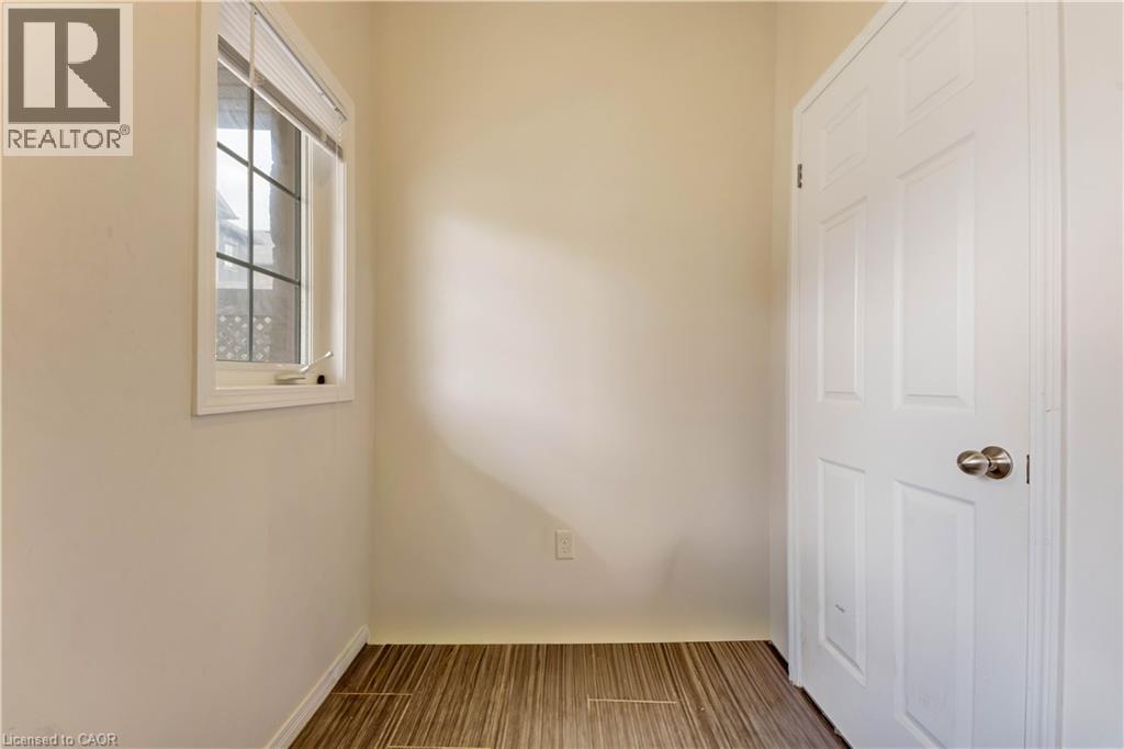 931 GLASGOW Street Unit# 5B, Kitchener, Ontario, N2N0B6 — Photo 3