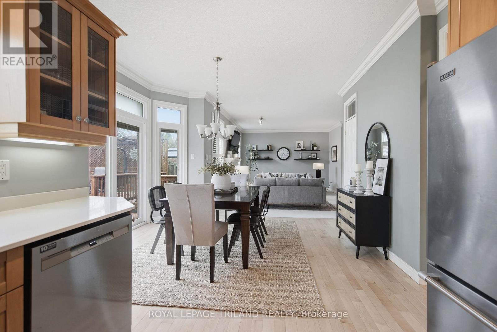 32 WINGREEN LANE, Middlesex Centre (Kilworth), Ontario, N0L1R0 — Photo 14