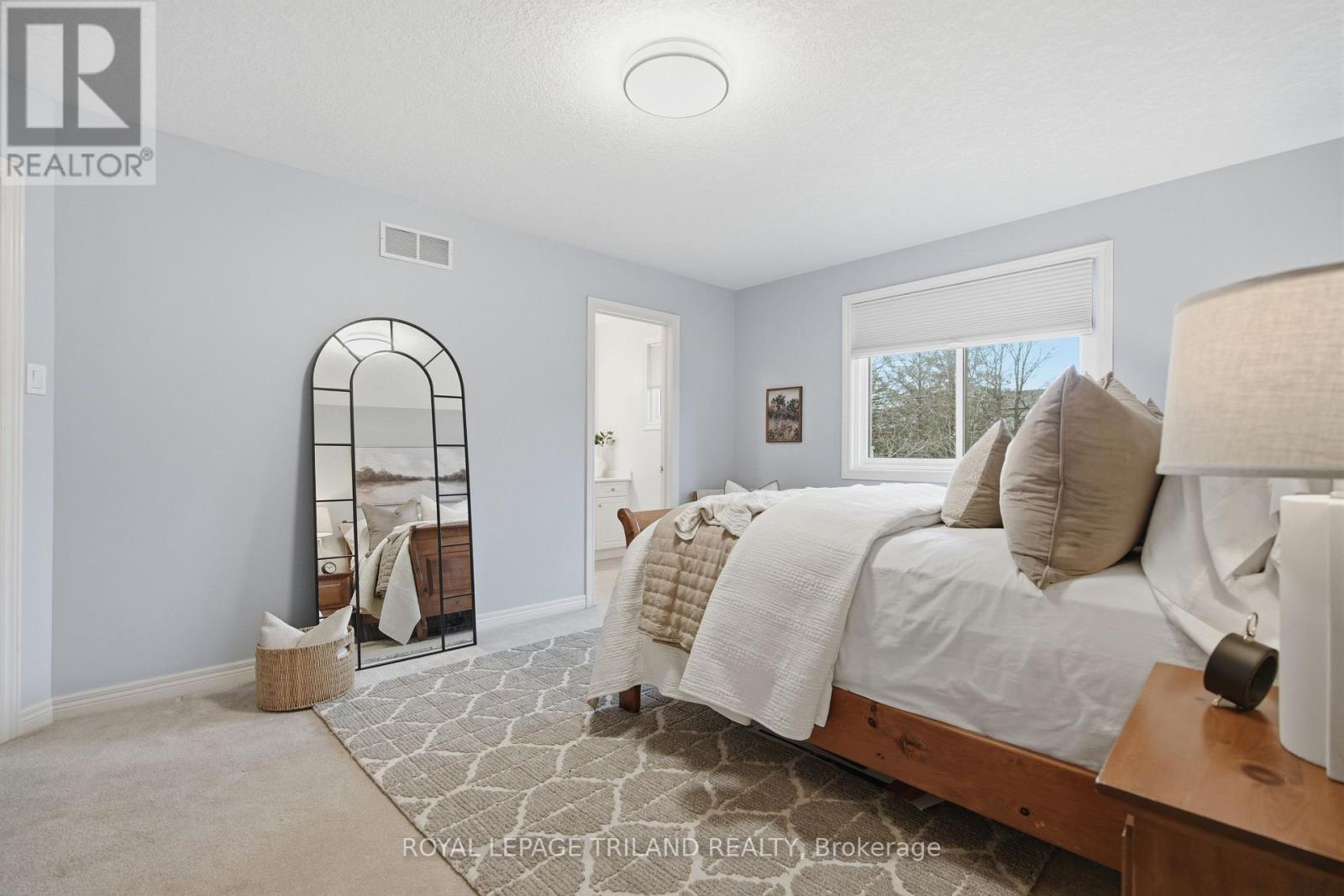 32 WINGREEN LANE, Middlesex Centre (Kilworth), Ontario, N0L1R0 — Photo 18