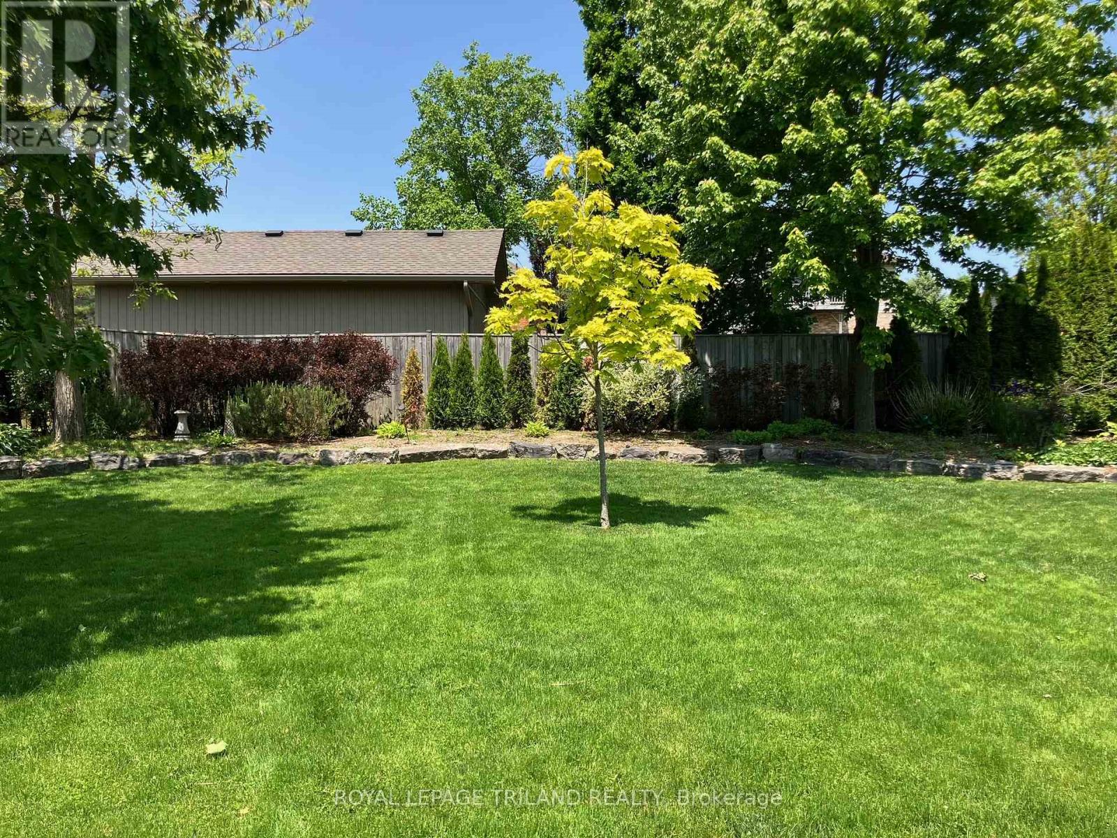 32 WINGREEN LANE, Middlesex Centre (Kilworth), Ontario, N0L1R0 — Photo 47