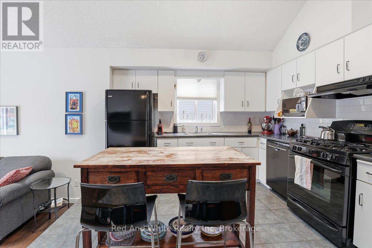 110 MILTON AVENUE W, Cambridge, Ontario, N3C3W5 — Photo 11