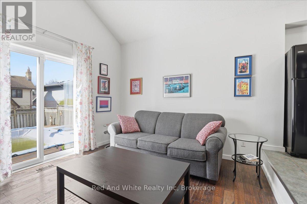 110 MILTON AVENUE W, Cambridge, Ontario, N3C3W5 — Photo 17