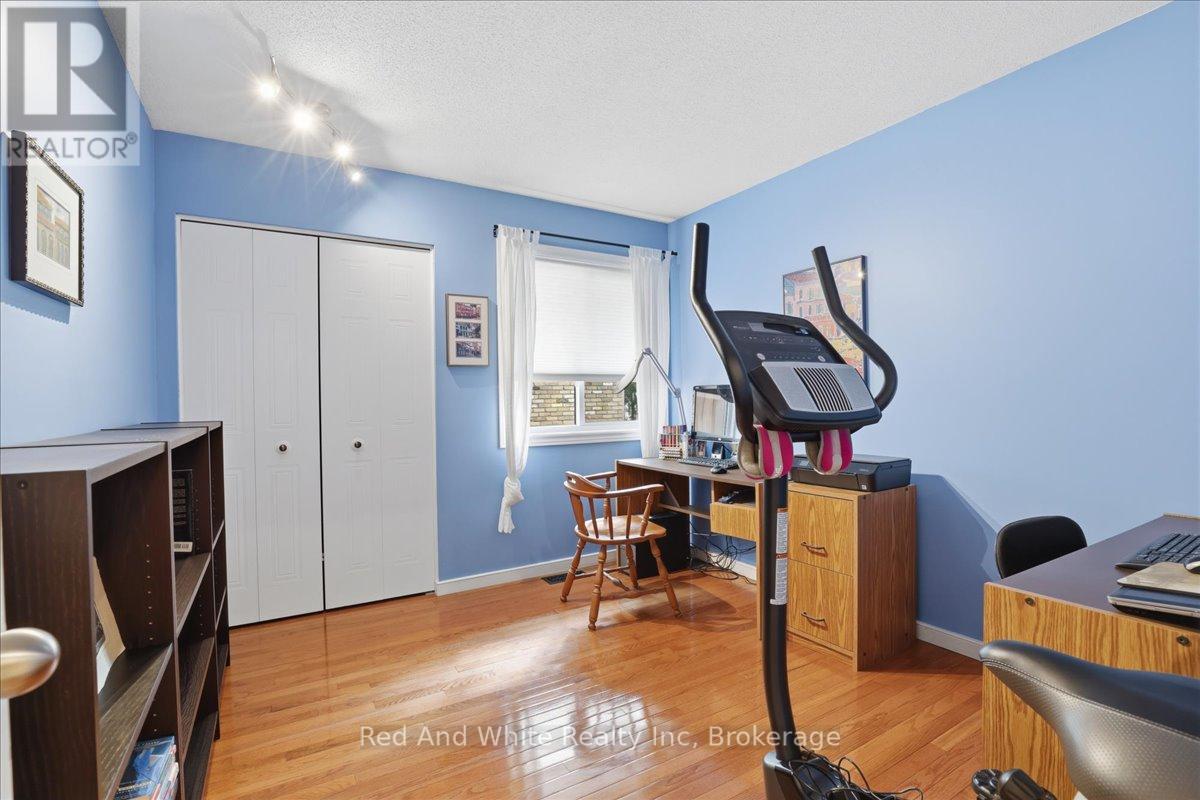 110 MILTON AVENUE W, Cambridge, Ontario, N3C3W5 — Photo 24