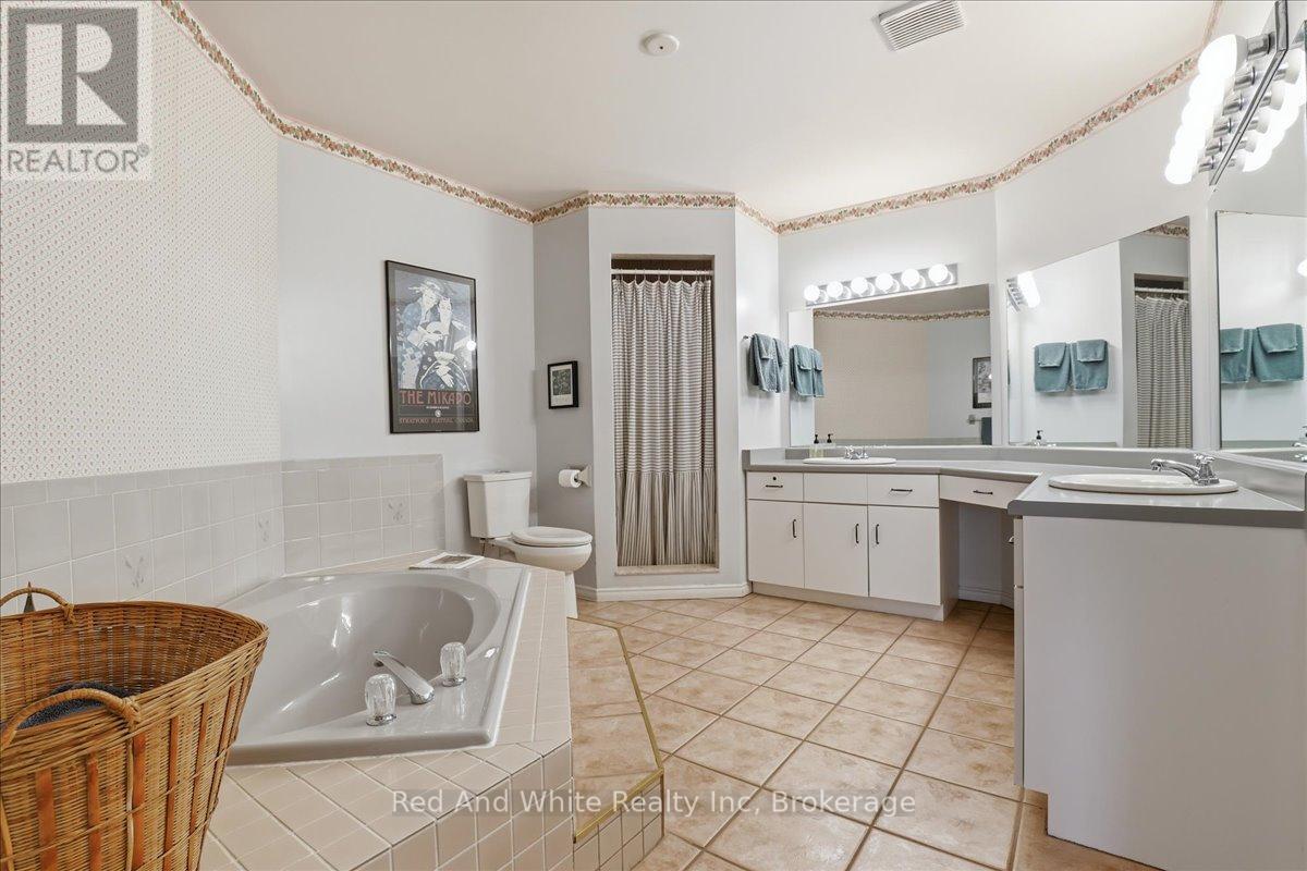 110 MILTON AVENUE W, Cambridge, Ontario, N3C3W5 — Photo 29