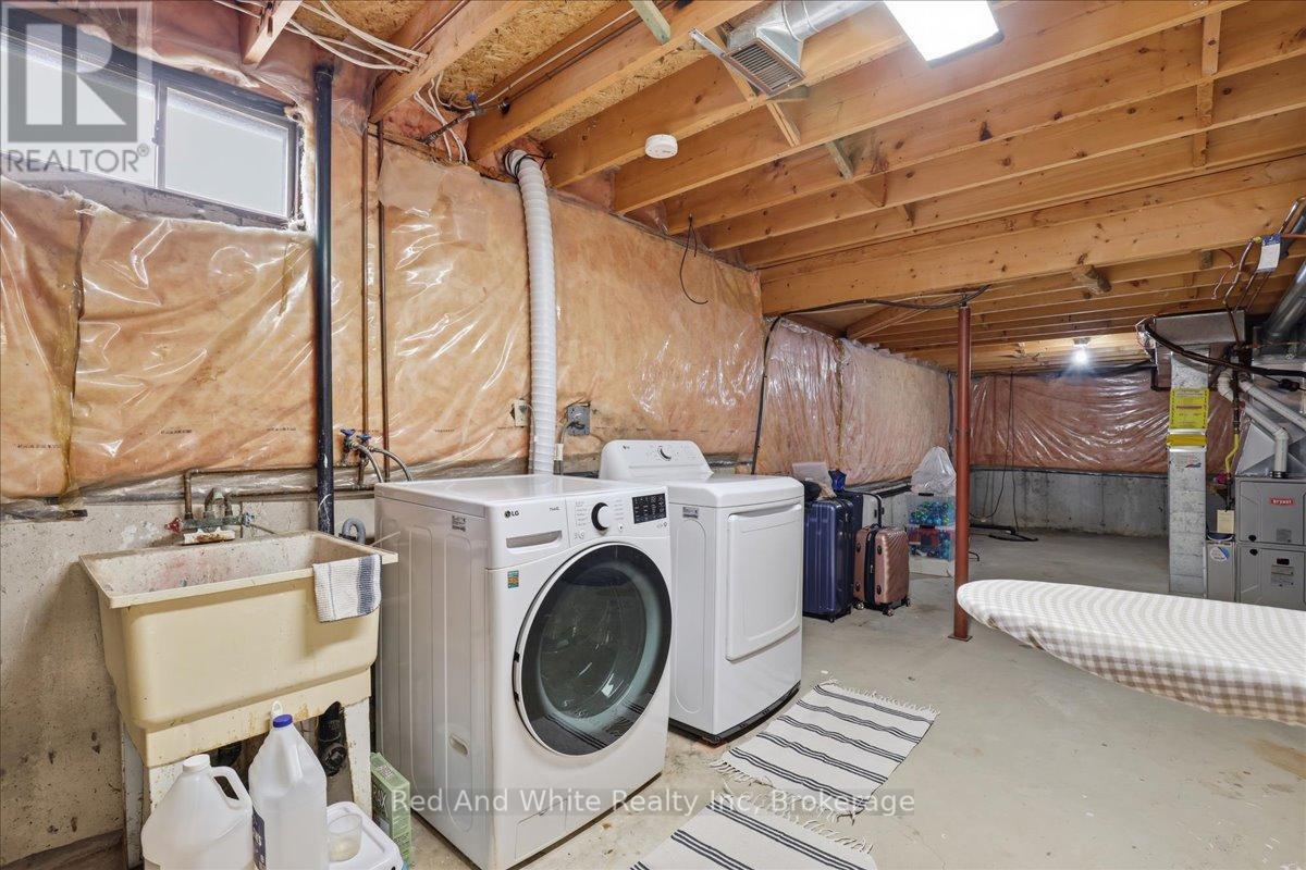 110 MILTON AVENUE W, Cambridge, Ontario, N3C3W5 — Photo 32