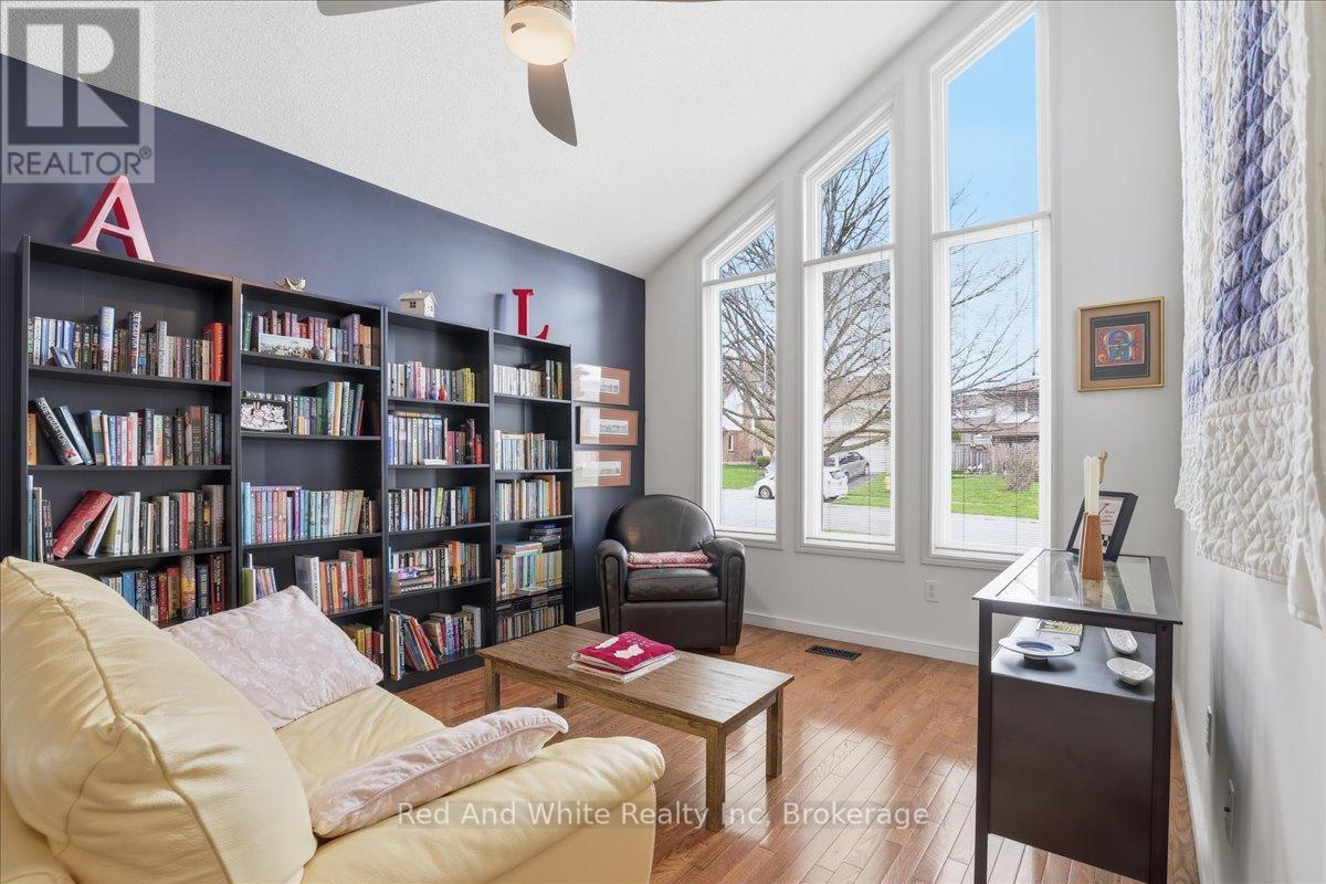 110 MILTON AVENUE W, Cambridge, Ontario, N3C3W5 — Photo 5