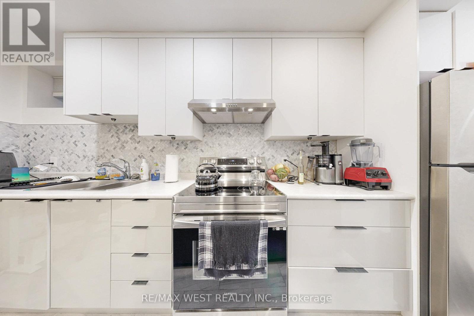 52 HEYDON PARK ROAD, Toronto (Little Portugal), Ontario, M6J2C8 — Photo 42