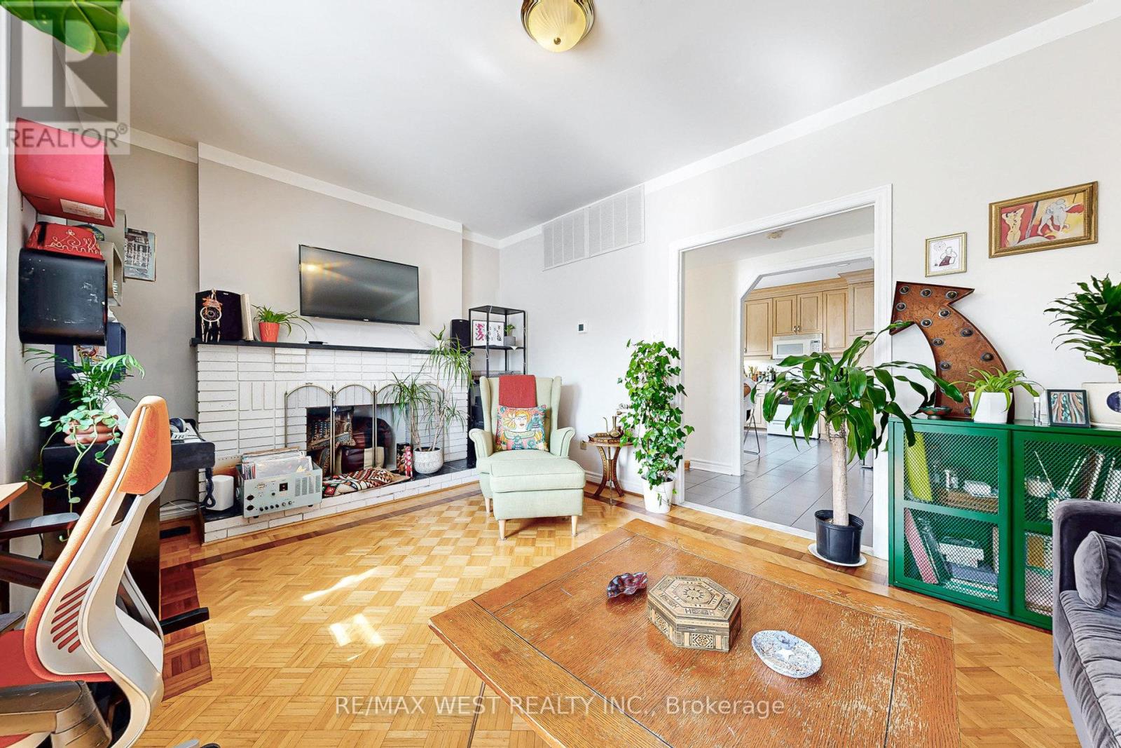 52 HEYDON PARK ROAD, Toronto (Little Portugal), Ontario, M6J2C8 — Photo 5