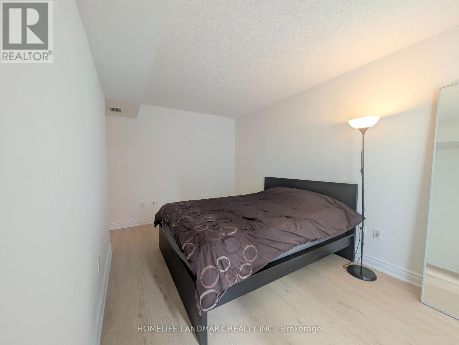 931 - 15 ICEBOAT TERRACE, Toronto (Waterfront Communities), Ontario, M5V4A5 — Photo 10