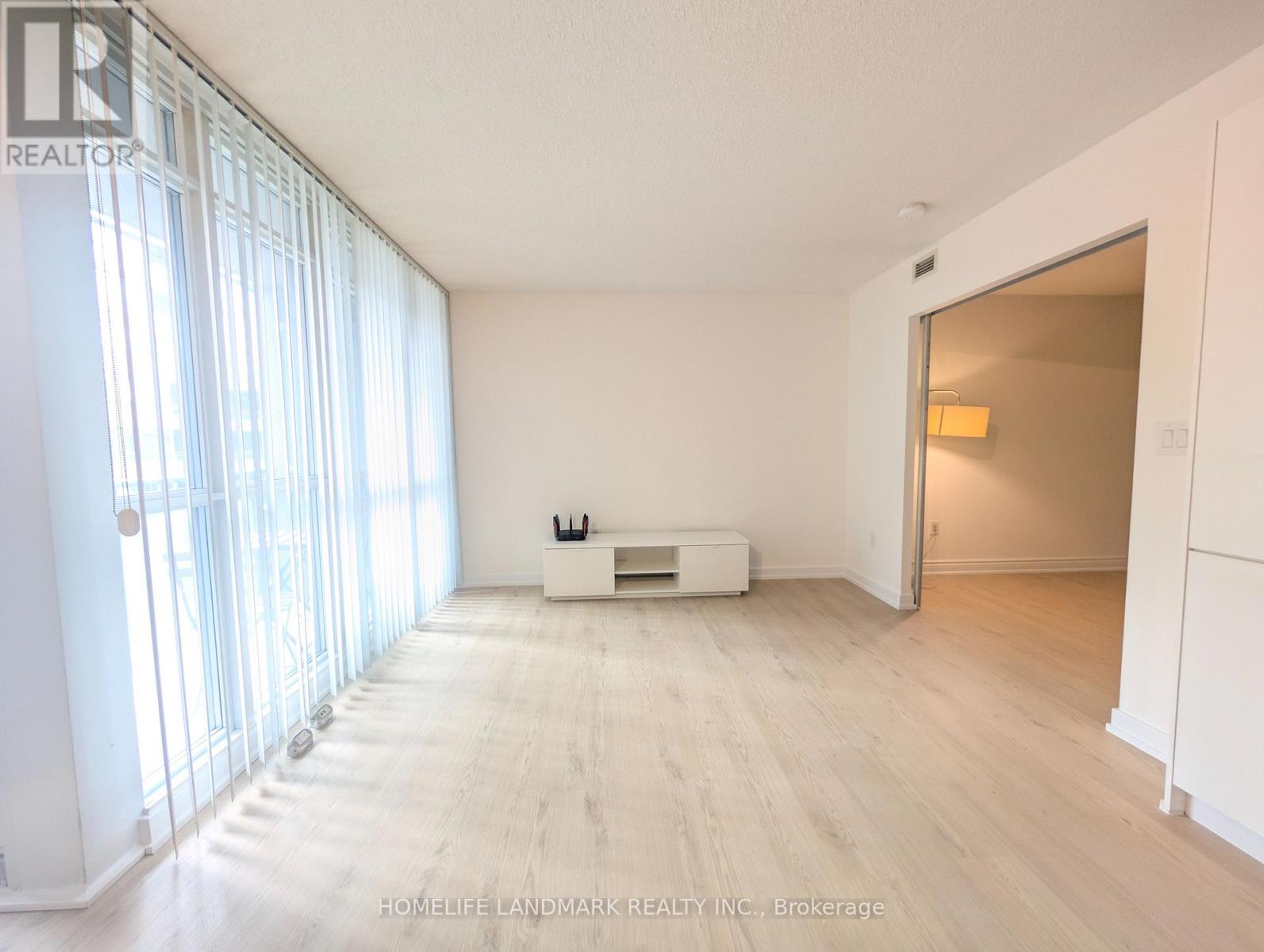 931 - 15 ICEBOAT TERRACE, Toronto (Waterfront Communities), Ontario, M5V4A5 — Photo 3