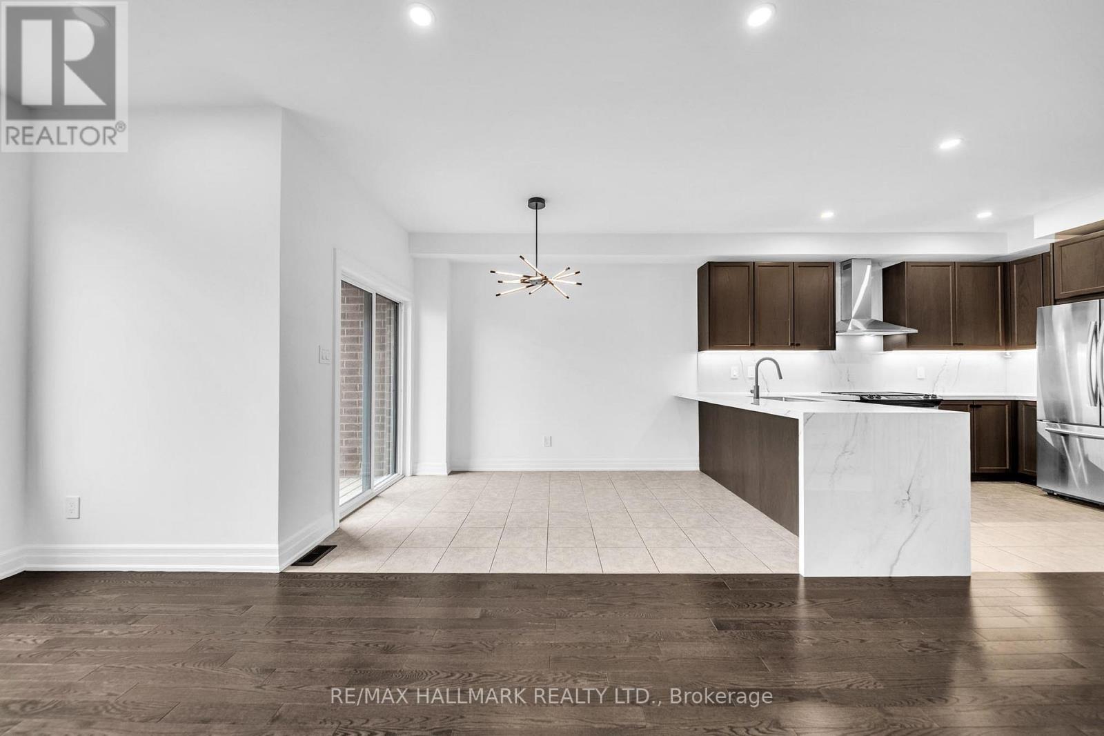 52 ALLURE STREET, Newmarket (Woodland Hill), Ontario, L3X0L2 — Photo 16