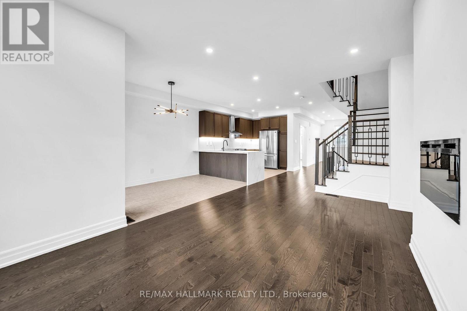 52 ALLURE STREET, Newmarket (Woodland Hill), Ontario, L3X0L2 — Photo 22