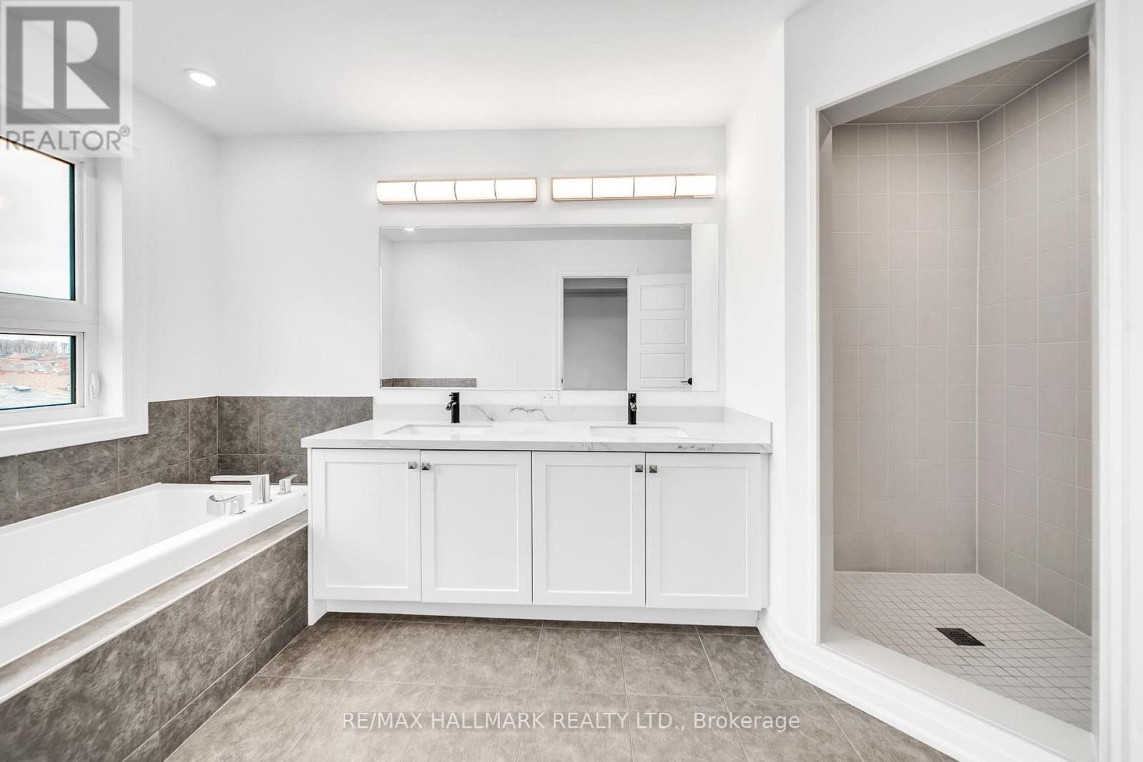 52 ALLURE STREET, Newmarket (Woodland Hill), Ontario, L3X0L2 — Photo 30