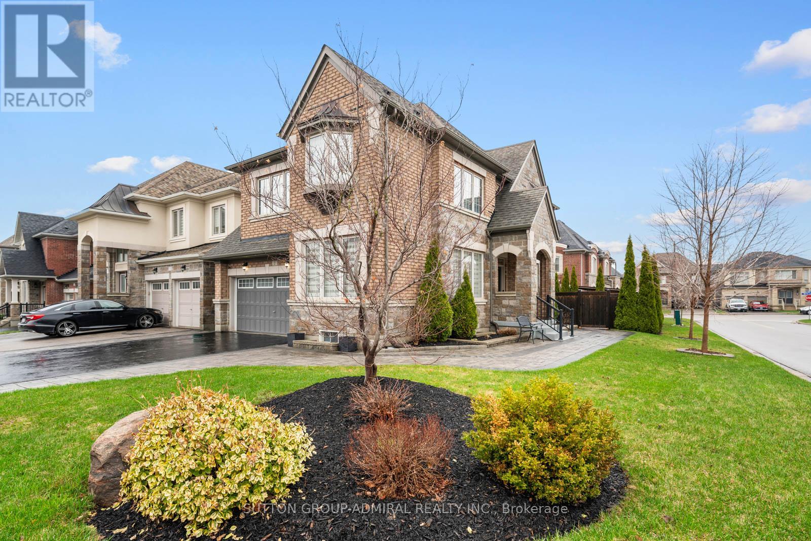 2 WILLIAM LUCK AVENUE, East Gwillimbury (Queensville), Ontario, L9N0S1 — Photo 2