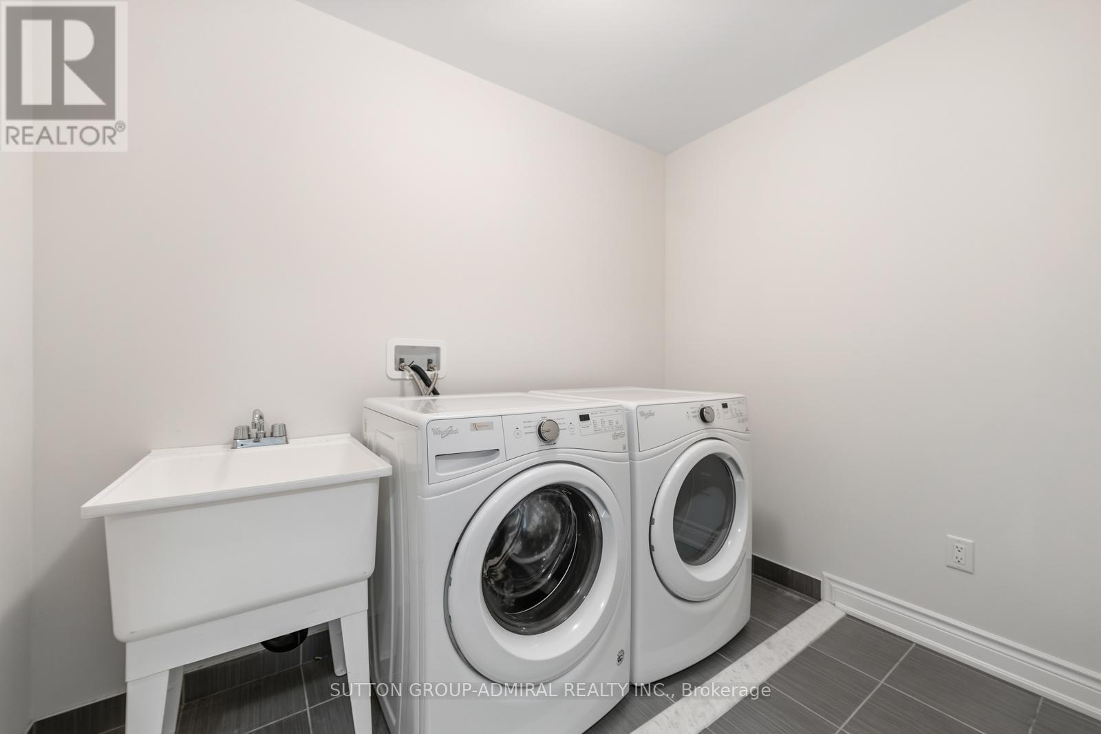 2 WILLIAM LUCK AVENUE, East Gwillimbury (Queensville), Ontario, L9N0S1 — Photo 36