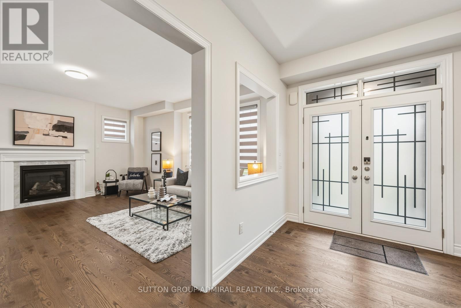 2 WILLIAM LUCK AVENUE, East Gwillimbury (Queensville), Ontario, L9N0S1 — Photo 4