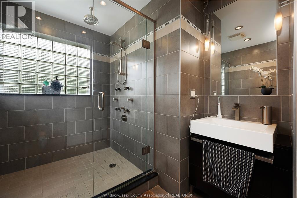 2098 EDGEMORE AVENUE, LaSalle, Ontario, N9H2K1 — Photo 26