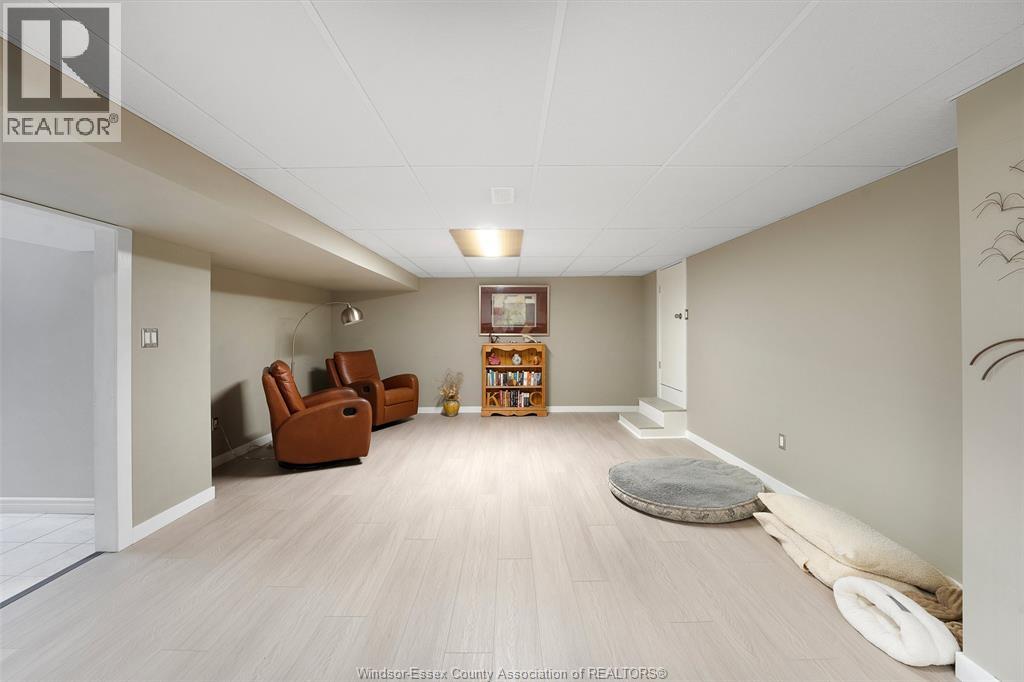 2098 EDGEMORE AVENUE, LaSalle, Ontario, N9H2K1 — Photo 33