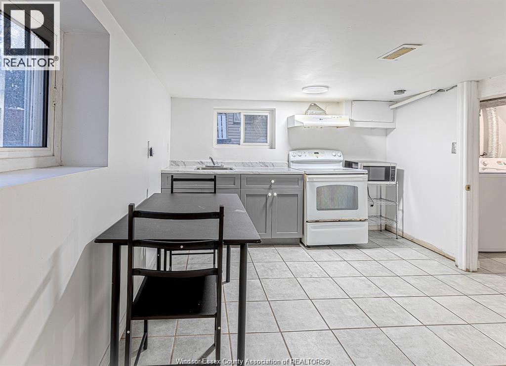 191 ERIE STREET Unit# LOWER, Windsor, Ontario, N9A3W9 — Photo 3