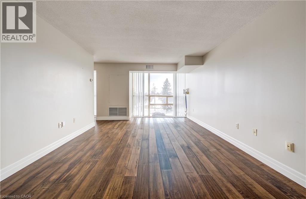 55 BLUE SPRINGS Drive Unit# 413, Waterloo, Ontario, N2J4T3 — Photo 3