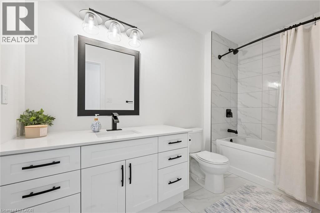 213 FALLOWFIELD Drive, Kitchener, Ontario, N2C2T7 — Photo 25