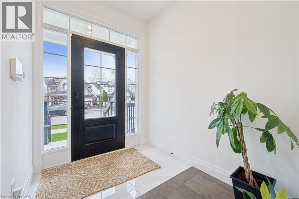 213 FALLOWFIELD Drive, Kitchener, Ontario, N2C2T7 — Photo 4