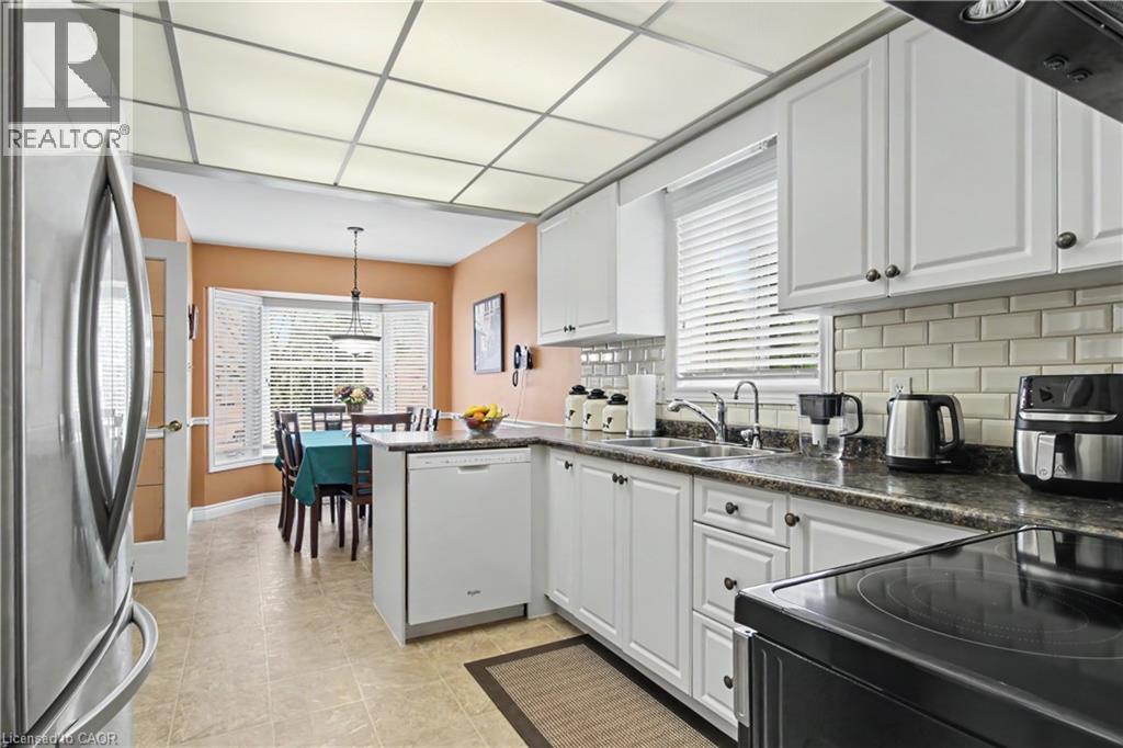 98 BEASLEY Crescent, Cambridge, Ontario, N1T1T5 — Photo 11