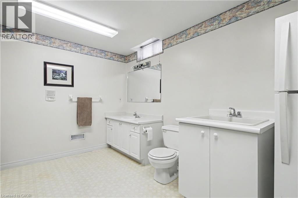 98 BEASLEY Crescent, Cambridge, Ontario, N1T1T5 — Photo 29