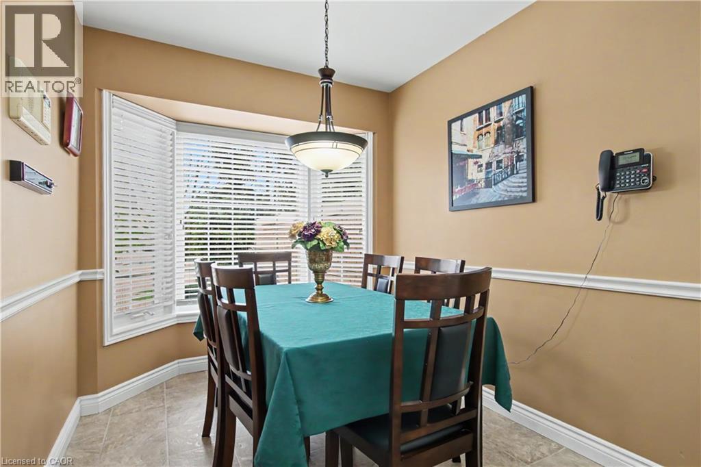 98 BEASLEY Crescent, Cambridge, Ontario, N1T1T5 — Photo 7