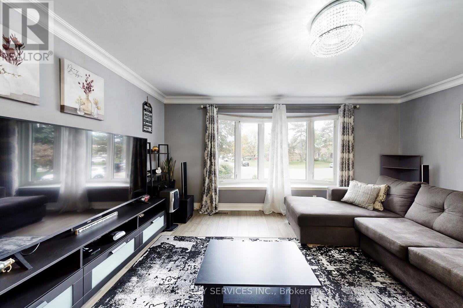 53 GENEVA CRESCENT, Brampton (Northgate), Ontario, L6S1K7 — Photo 7