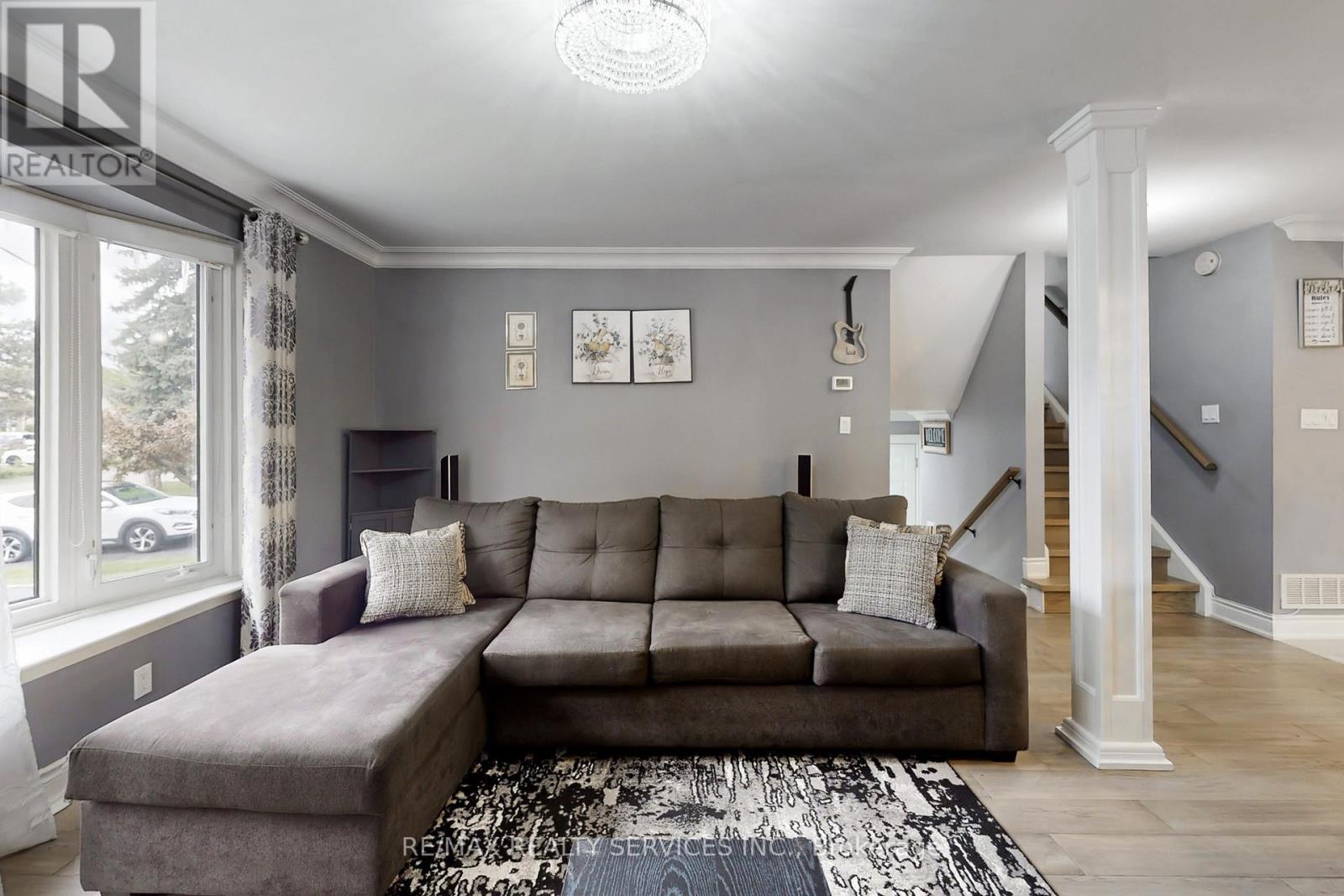 53 GENEVA CRESCENT, Brampton (Northgate), Ontario, L6S1K7 — Photo 9